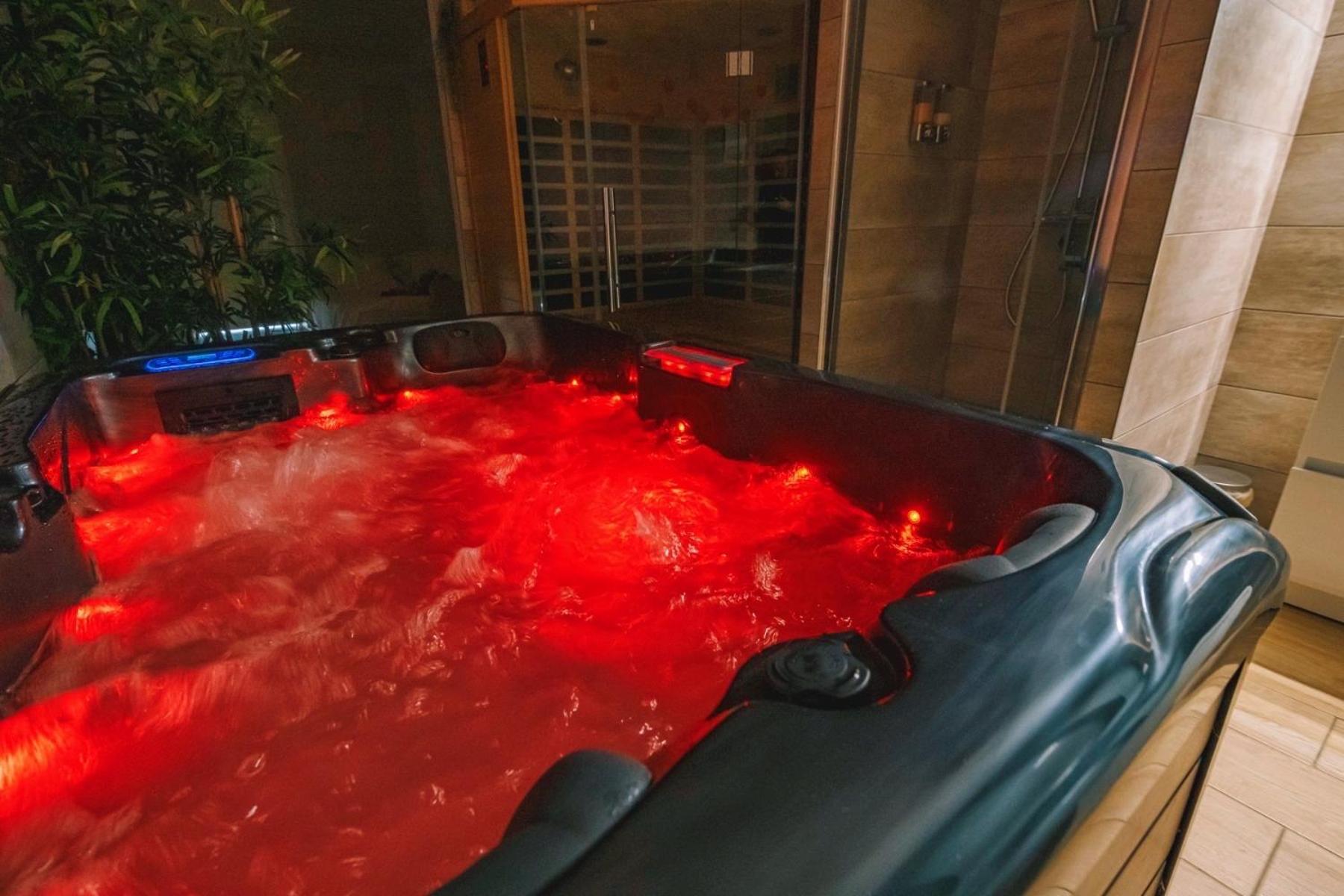 Spa Appartement O Temps Suspendu Reims Centre Sauna Et Jacuzzi Экстерьер фото